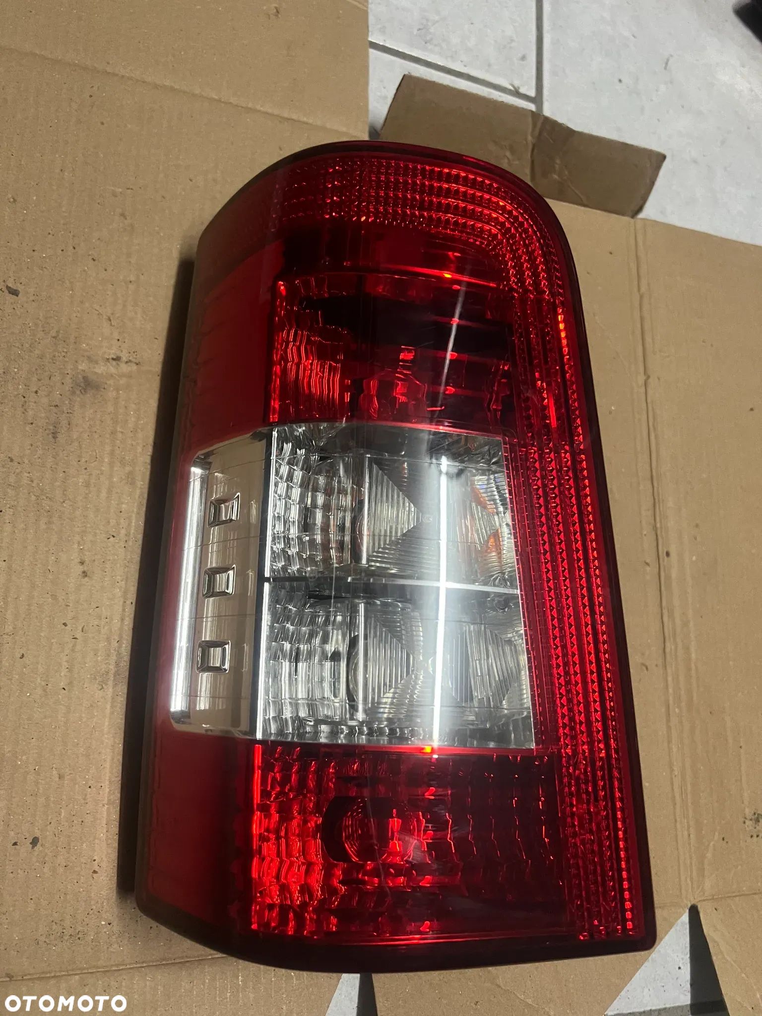CITROEN BERLINGO PEUGEOT PARTNER LAMPA TYŁ TYLNA LEWA 0025 - 1