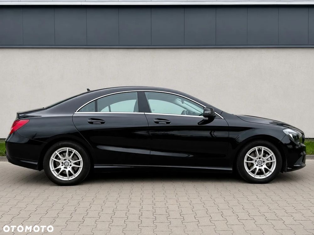 Mercedes-Benz CLA 180 BlueEffICIENCY Edition - 9