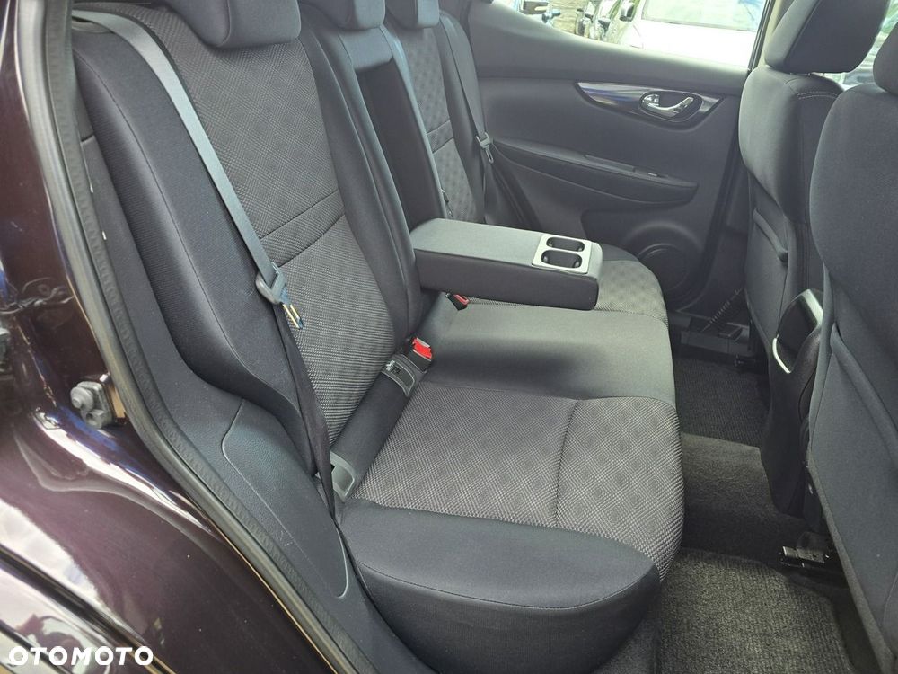 Nissan Qashqai - 11