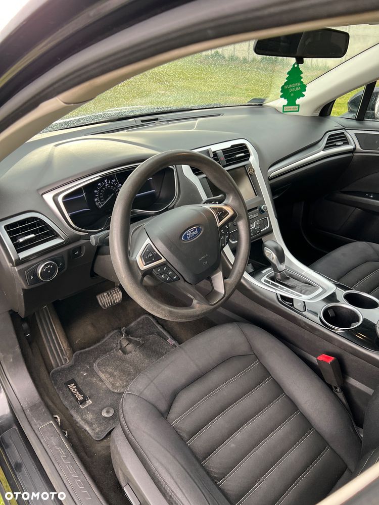 Ford Fusion - 3
