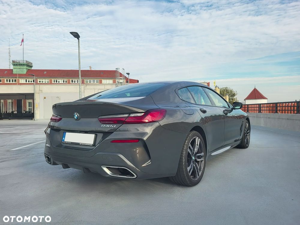 BMW 8 Series 2022 photo 5