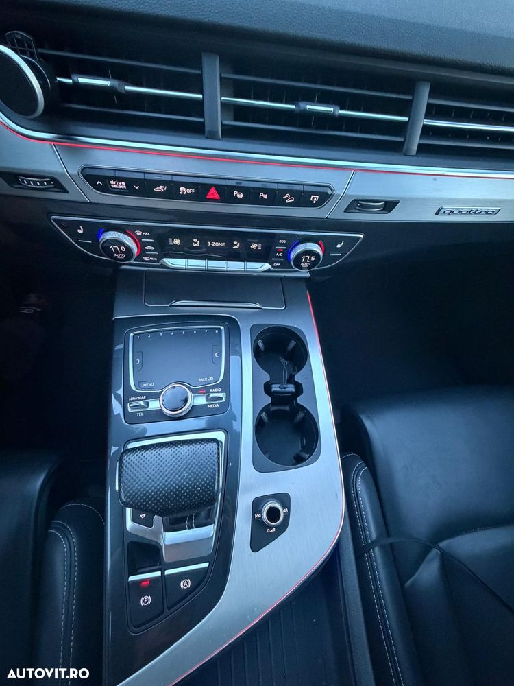 Audi Q7 3.0 TDI quattro Tiptronic - 11