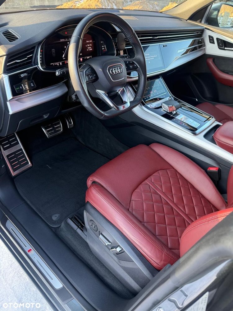 Audi SQ8 - 28