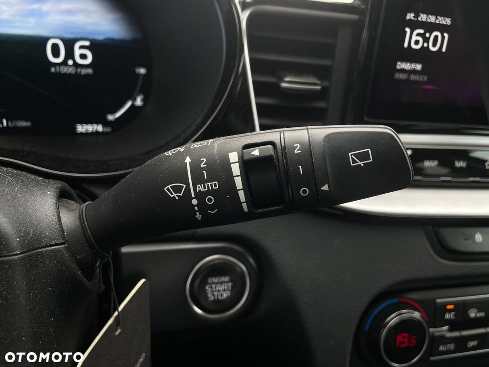Kia XCeed 1.5 T-GDI Business Line DCT - 25