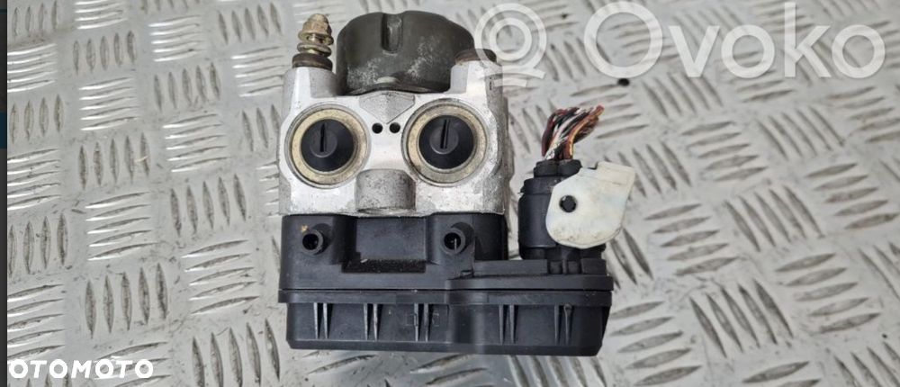 Toyota Rav4 II Pompa ABS - 3