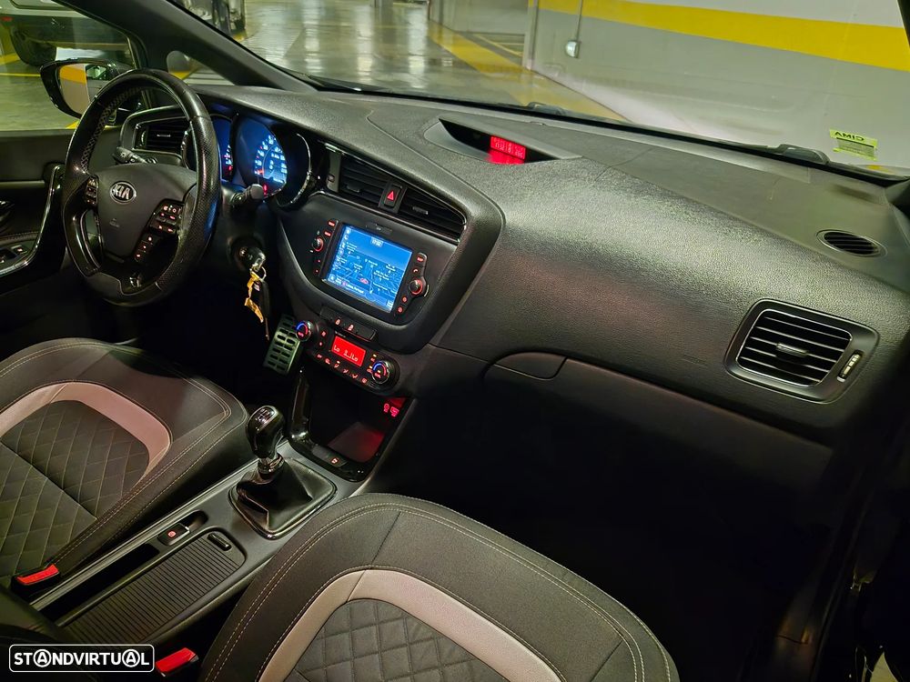 Kia Ceed SW 1.6 CRDi GT Line - 41