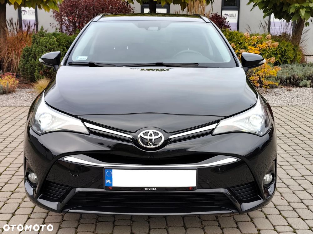 Toyota Avensis 2017 photo 5
