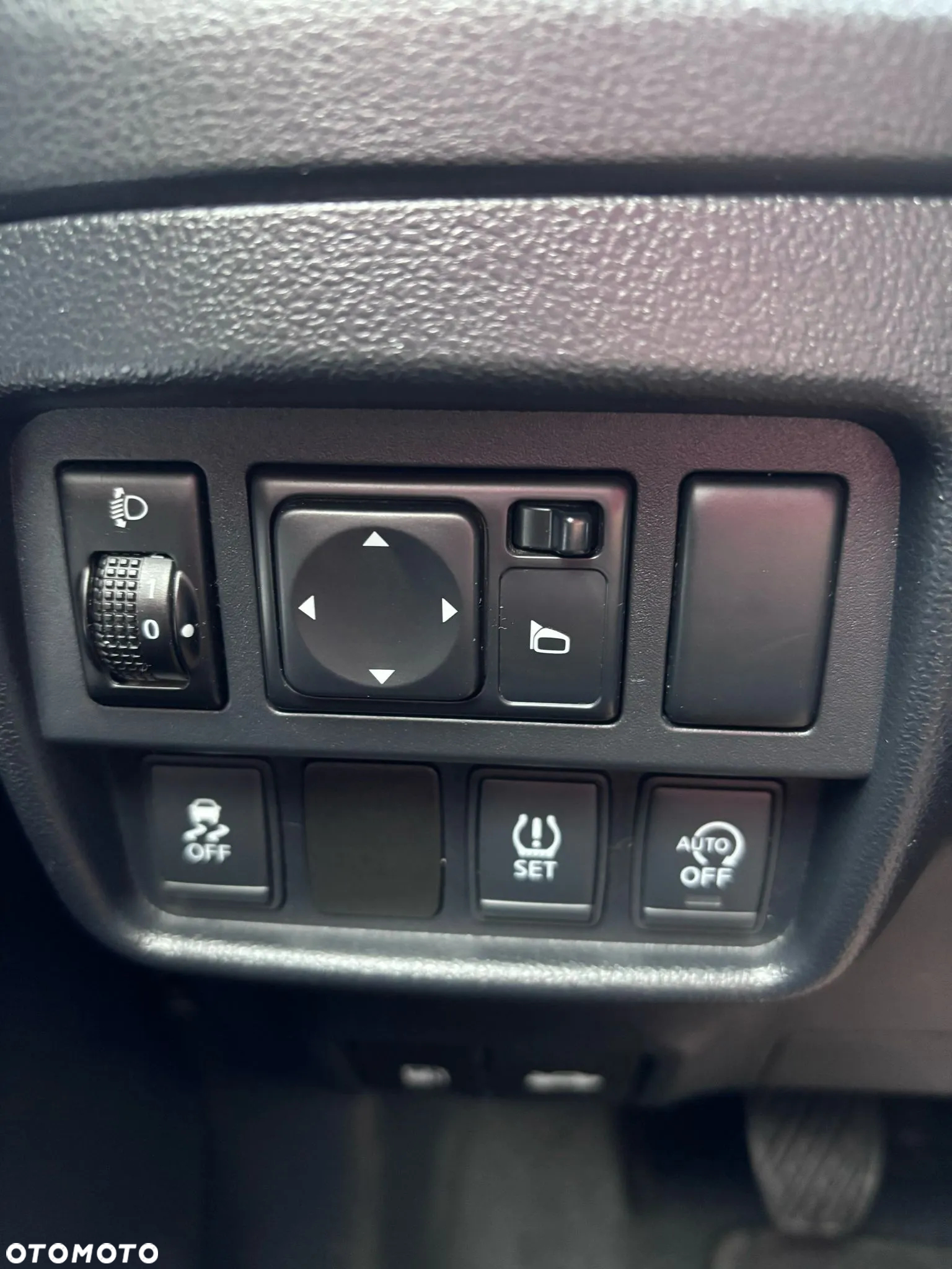Nissan Juke 1.2 DIG-T N-Connecta EU6 - 17