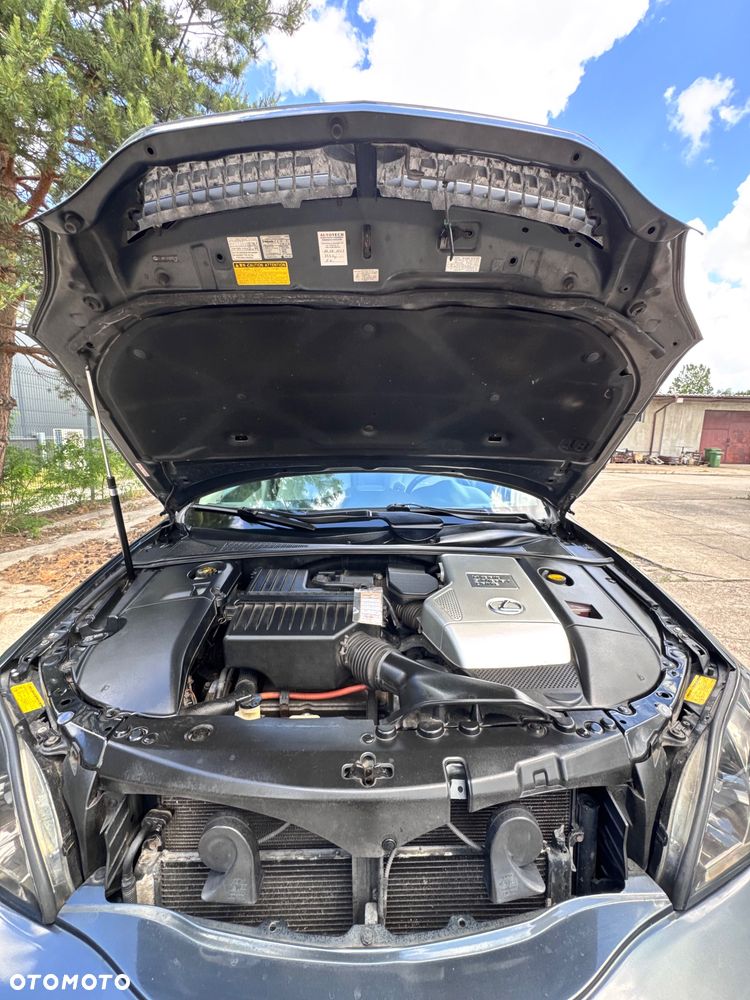 Lexus RX 400h Prestige + - 39