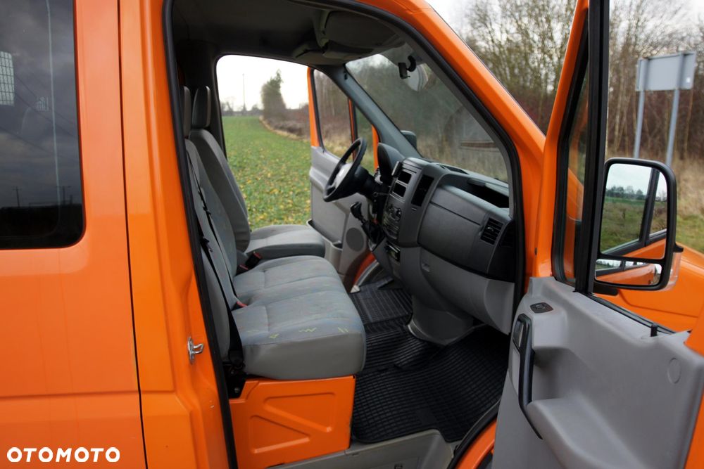 Volkswagen CRAFTER 2.5TDI Doka Long - 27