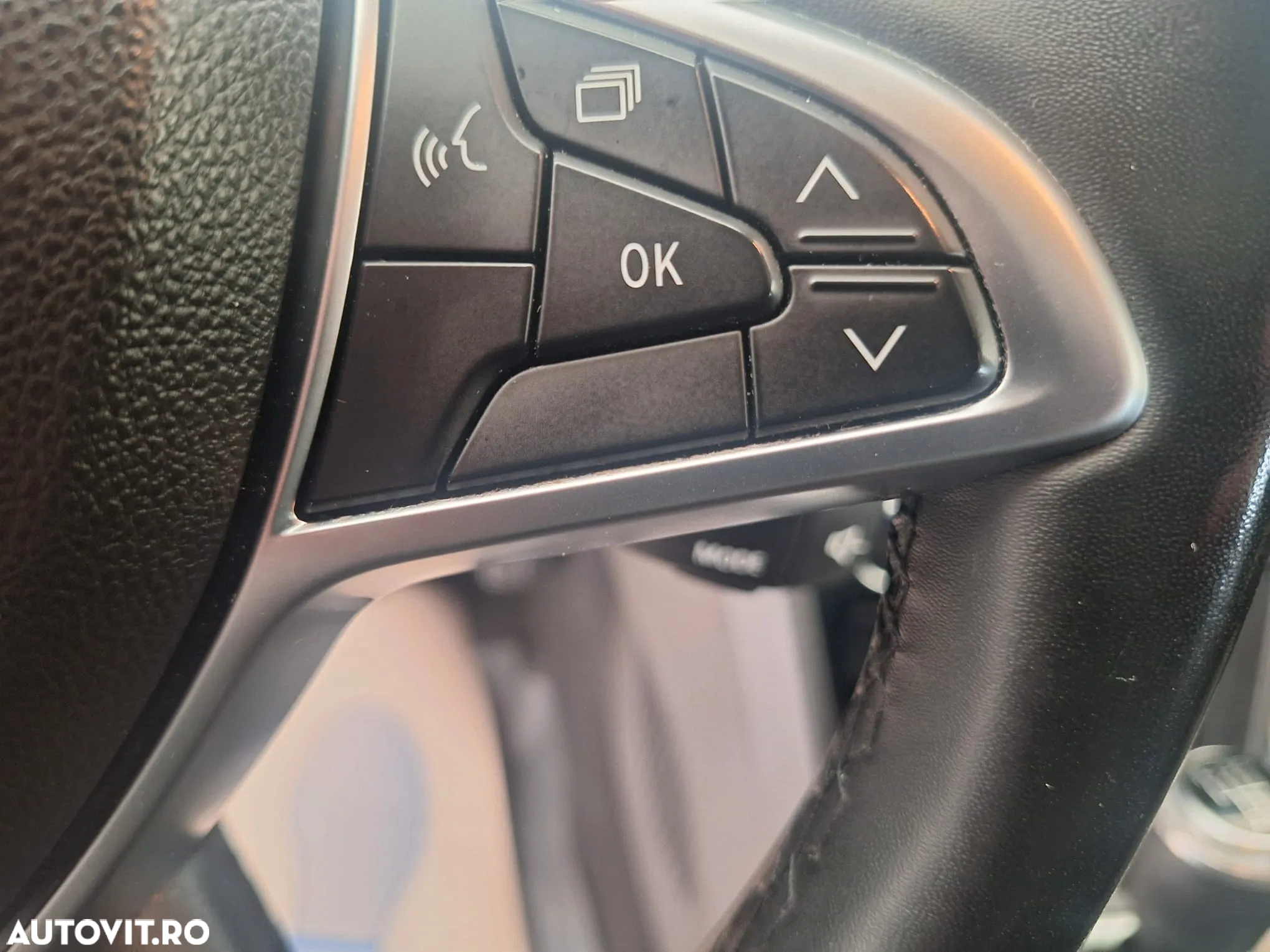 Dacia Sandero Stepway TCe 90 MT6 Comfort - 14