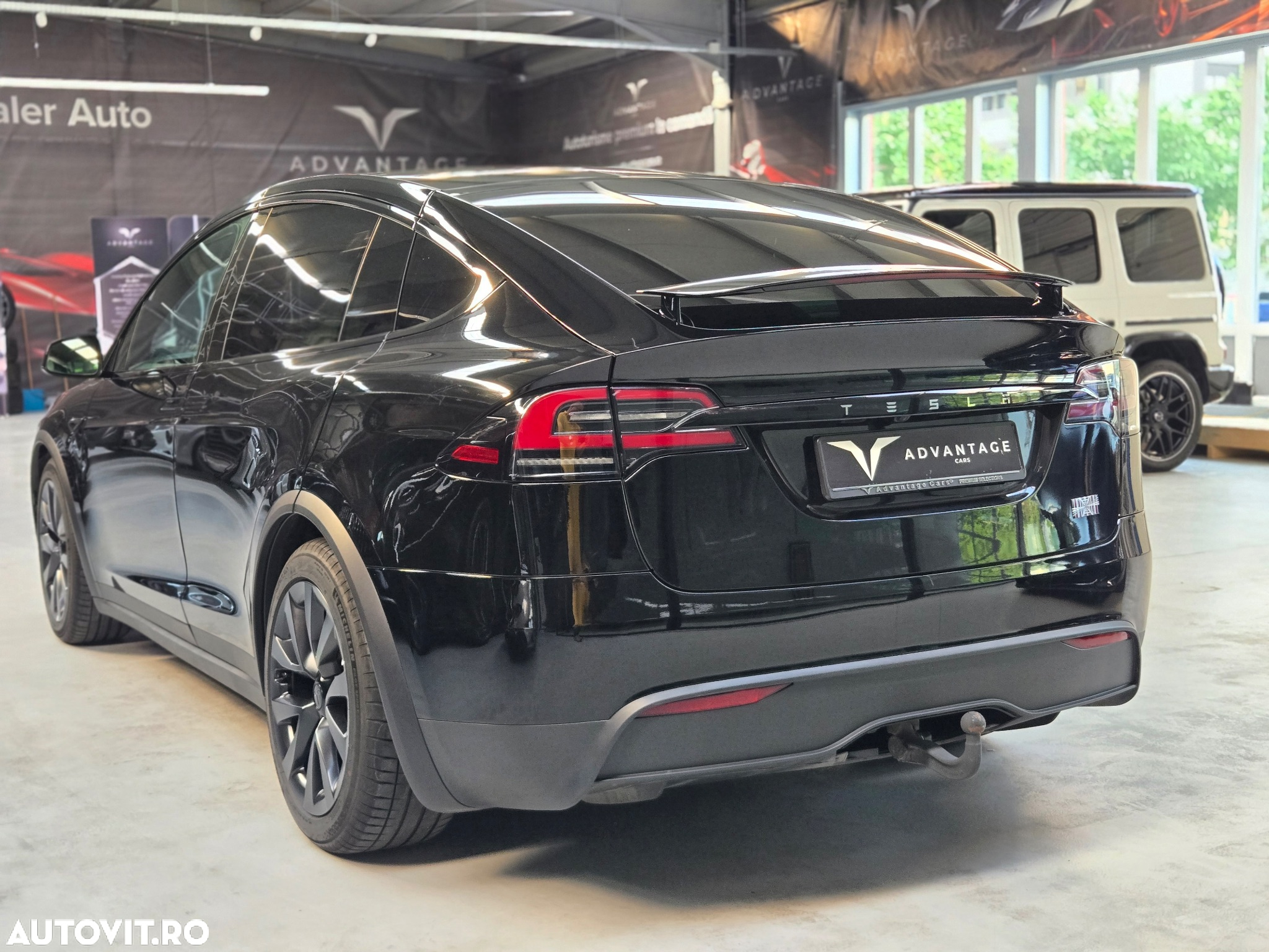 Tesla Model X Plaid - 10