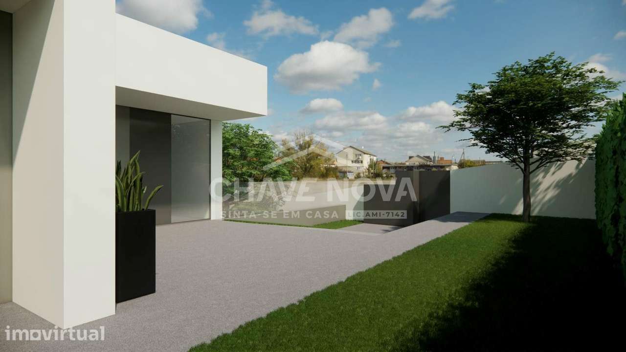 Terreno com Projecto aprovado em Oliveira do Douro - Grande imagem: 2/16