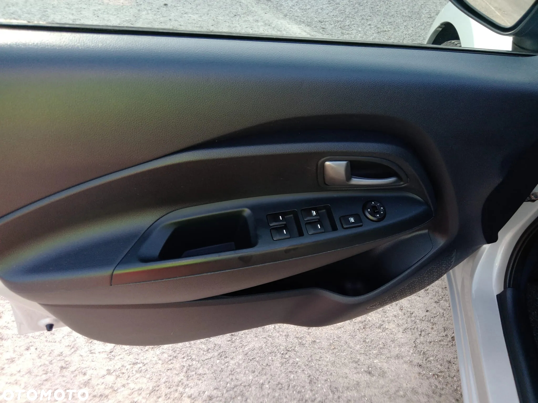 Kia Rio 1.2 Edition 7 - 12