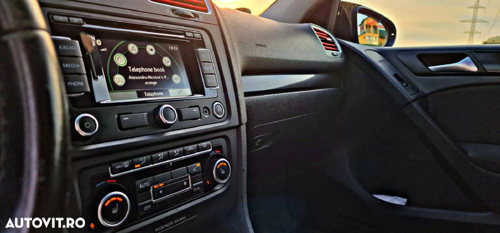 Volkswagen Golf - 6