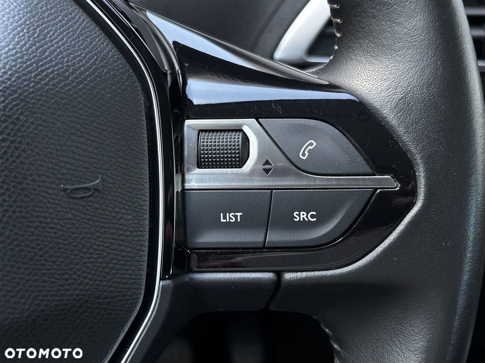 Peugeot 3008 1.5 BlueHDi Active S&S - 18