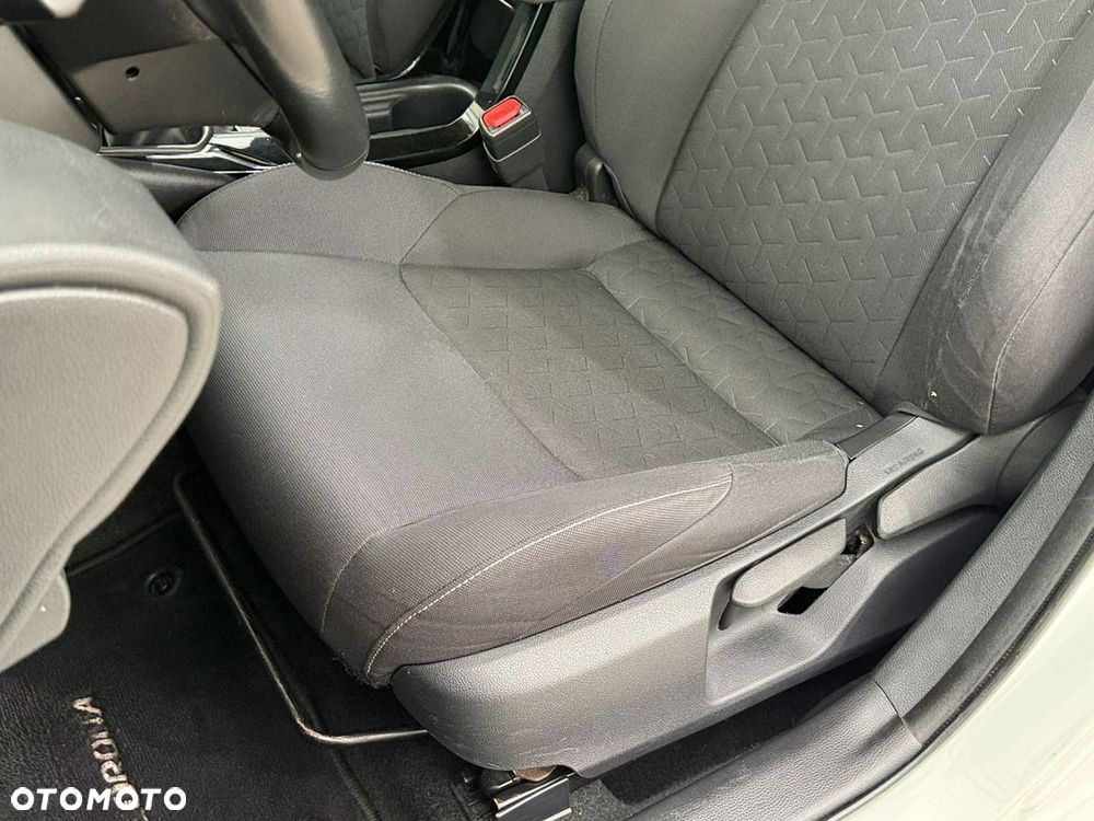 Toyota Corolla - 18