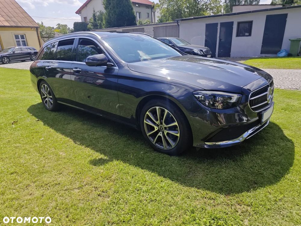 Mercedes-Benz Klasa E 220 d T 9G-TRONIC Avantgarde - 3