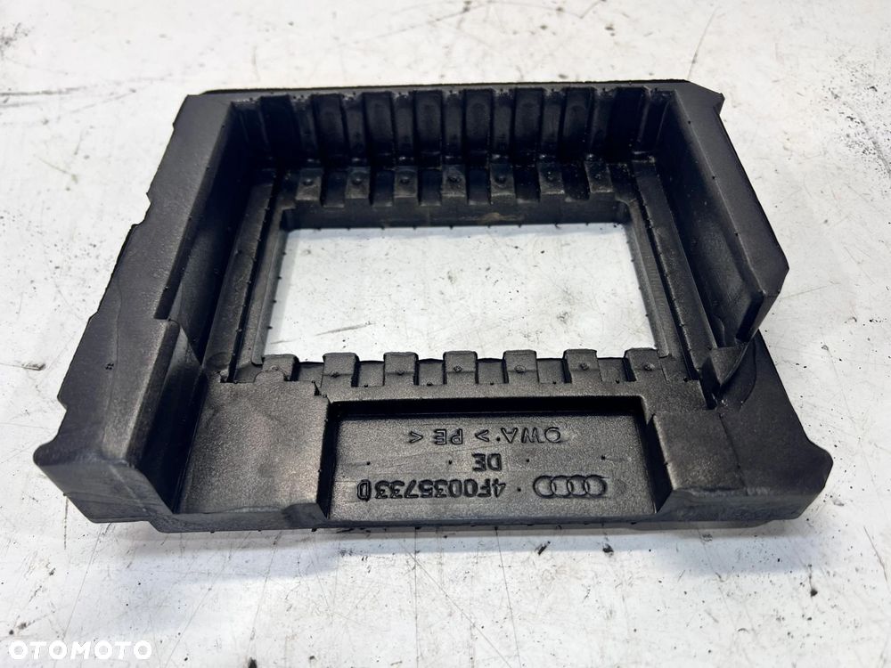 STYROPIAN MODUŁU BT AUDI A6 C6 4F0035733D - 4