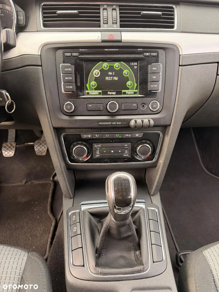 Skoda Superb 1.6 TDI GreenLine - 10