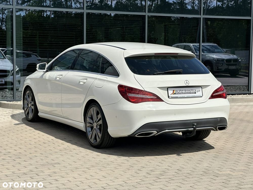 Mercedes-Benz CLA 220 4-Matic Urban - 9