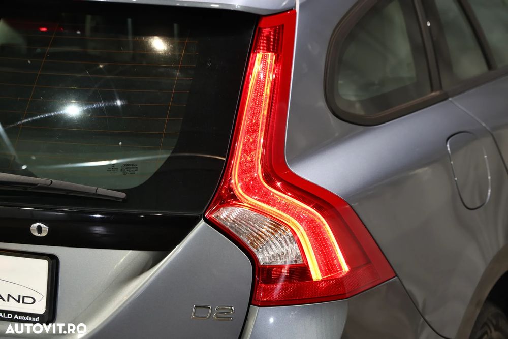 Volvo V60 D2 DRIVe Kinetic - 32