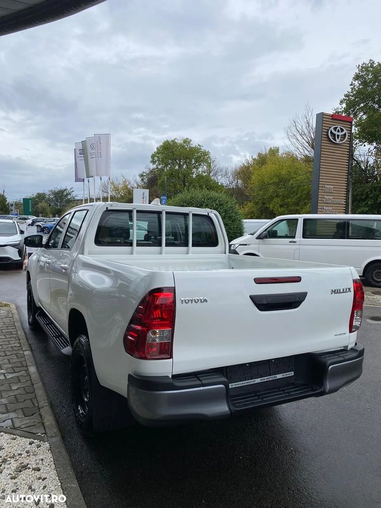 Toyota Hilux 2.8D 204CP 4x4 Double Cab MT Comfort - 5