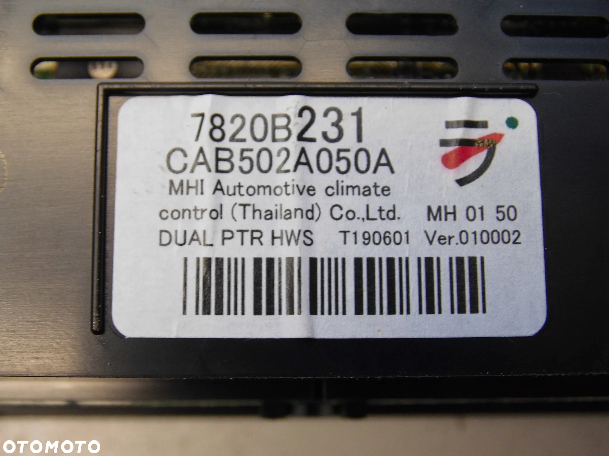 PANEL KLIMATYZACJI MITSUBISHI OUTLANDER III LIFT 2020r. ORYGINAŁ - 7