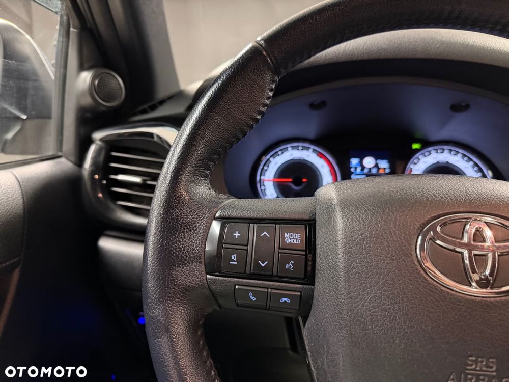 Toyota Hilux 2.4 D-4D Double Cab Selection 50 4x4 - 25