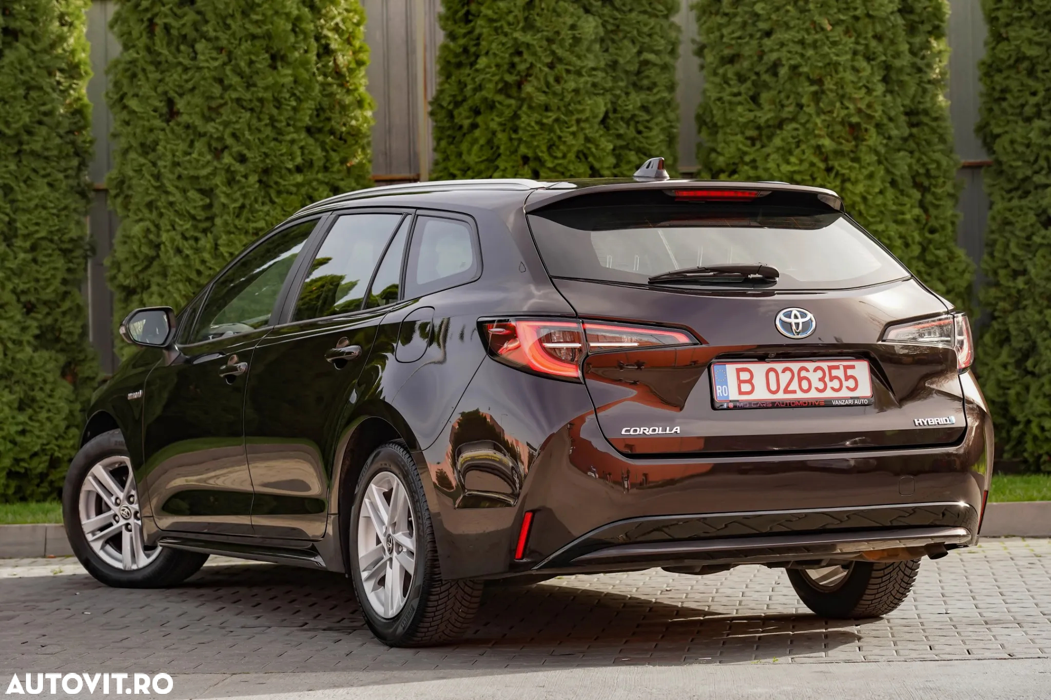 Toyota Corolla 1.8 HSD Dynamic - 17