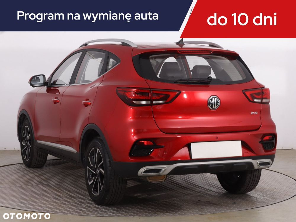 MG ZS - 6