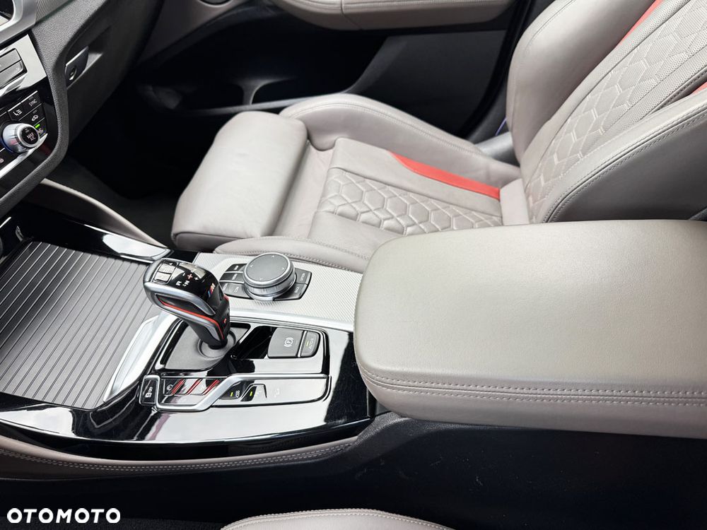 BMW X4 M - 28