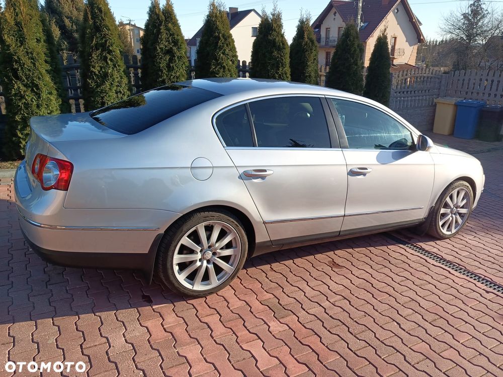Volkswagen Passat 1.8 TSI Comfortline - 4