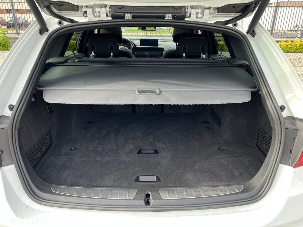 BMW Seria 3 320d xDrive Luxury Line sport - 28