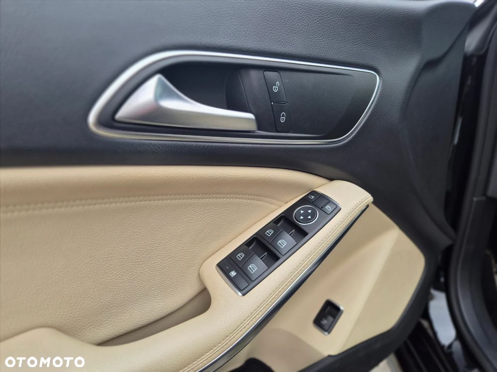 Mercedes-Benz CLA - 14