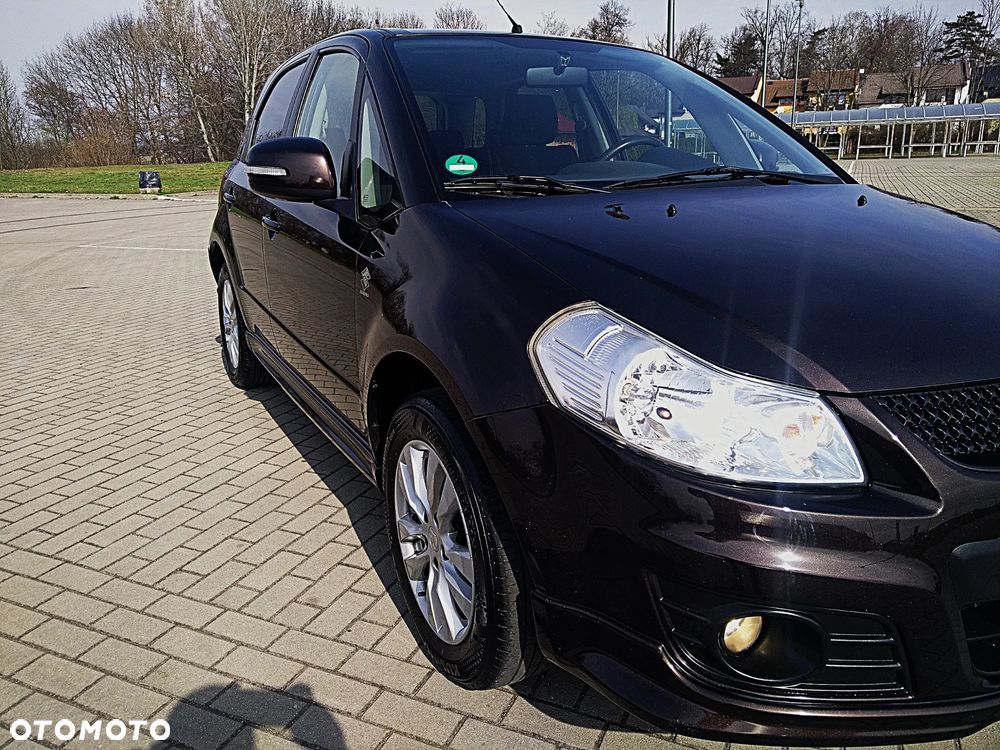 Suzuki SX4 1.6 Comfort Plus - 4