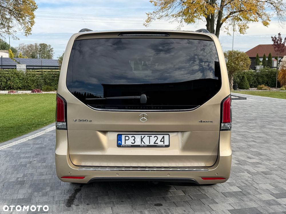 Mercedes-Benz Klasa V 300 d 4-Matic 9G-Tronic Exclusive (długi) - 11