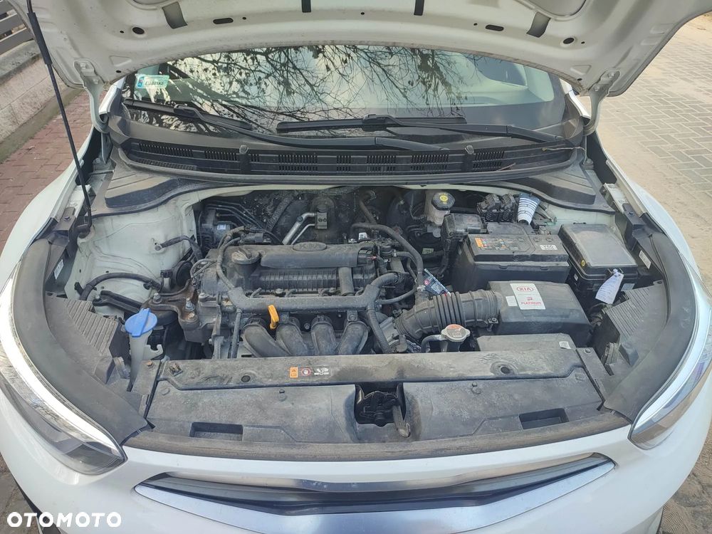 Kia Stonic 1.4 L - 19