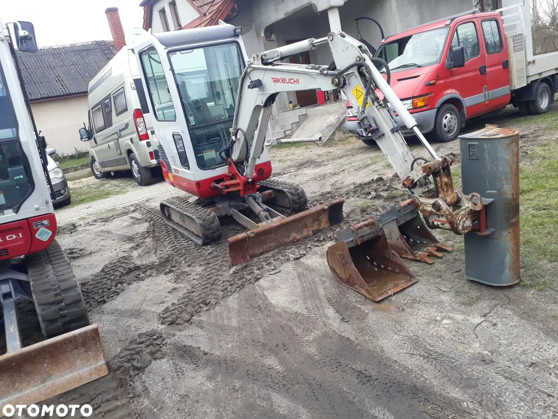 Takeuchi TB240 - 19