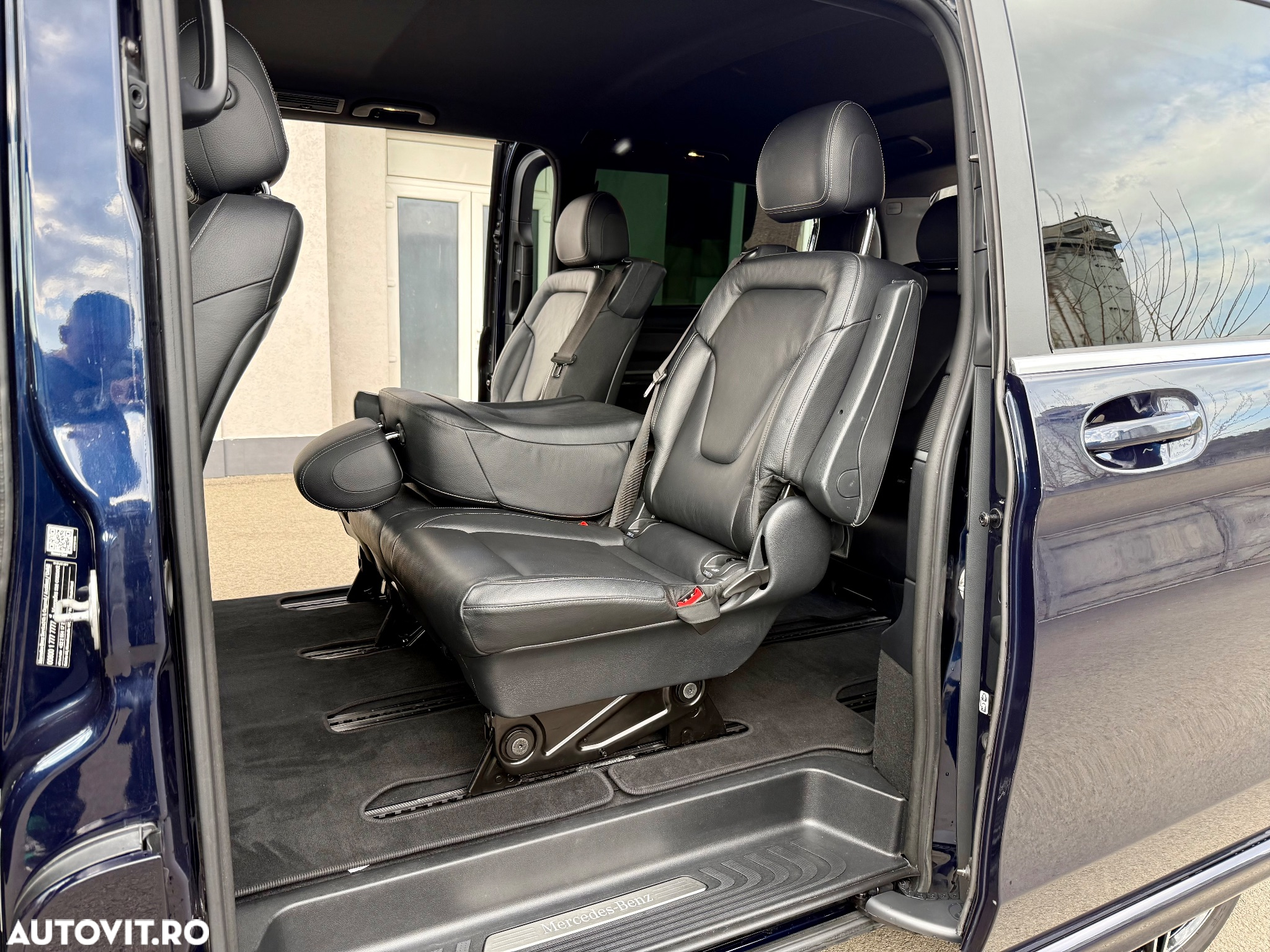 Mercedes-Benz V 250 (BlueTEC) d lang 4Matic 7G-TRONIC Avantgarde Edition - 24