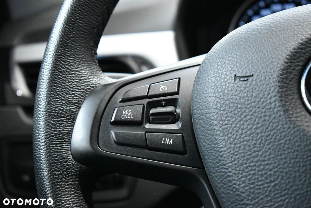 BMW X1 sDrive18i Advantage - 13
