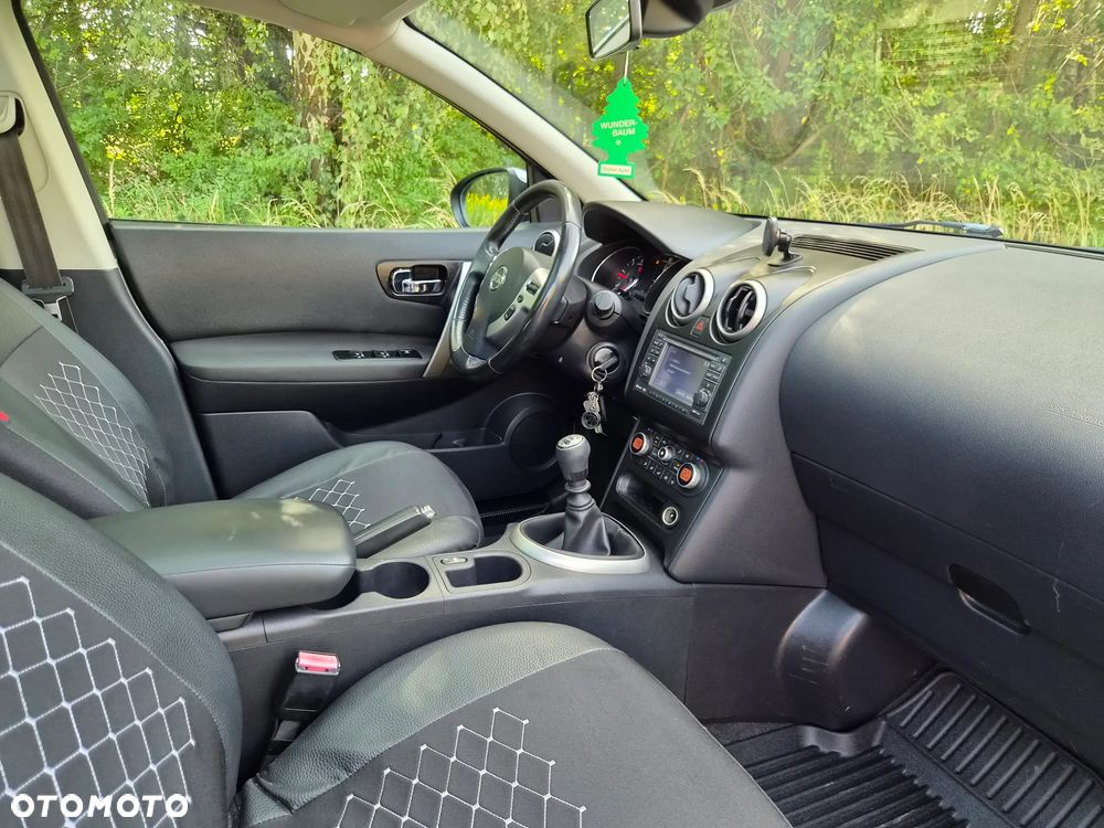Nissan Qashqai 2.0 dCi Tekna EU5 - 29