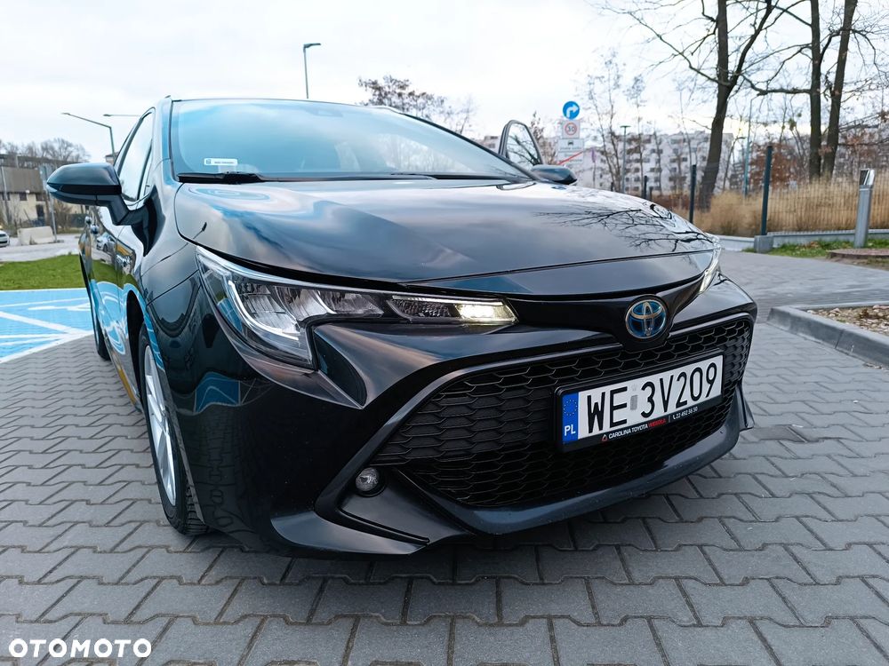 Toyota Corolla 1.8 Hybrid Comfort - 29