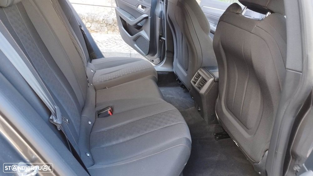 Peugeot 508 1.5 BlueHDi Allure Pack EAT8 - 36