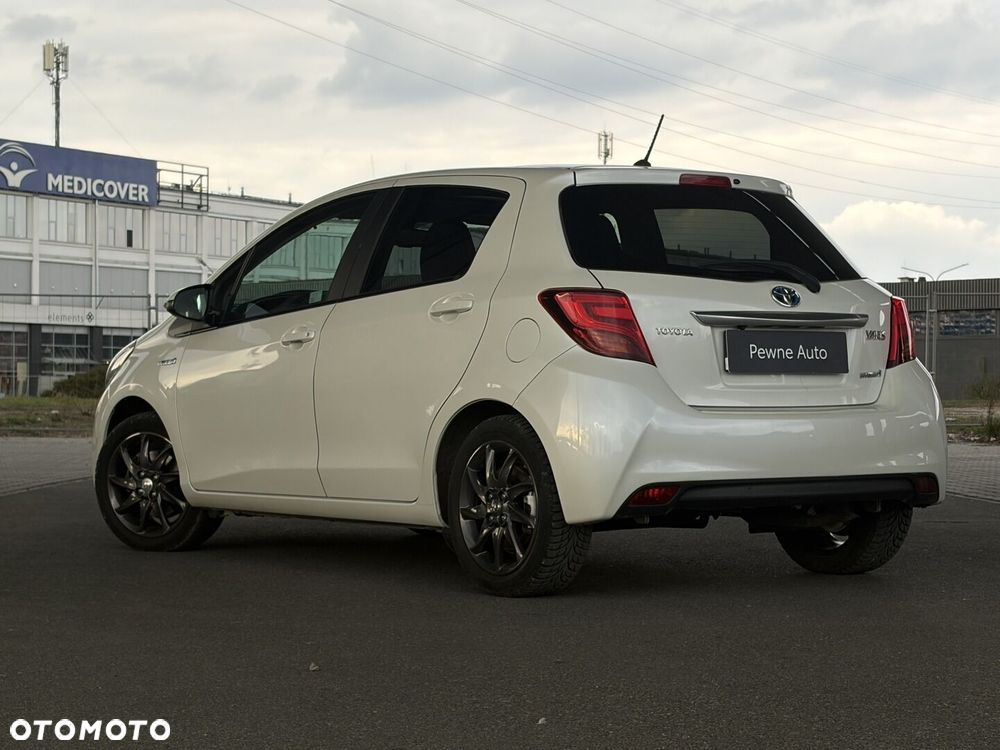 Toyota Yaris - 16