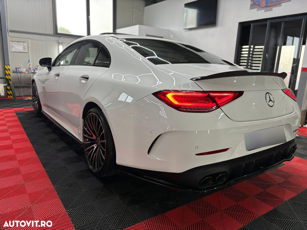 Mercedes-Benz CLS - 4