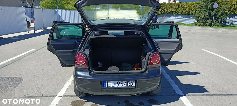 Volkswagen Polo 1.9 TDI Sportline - 15