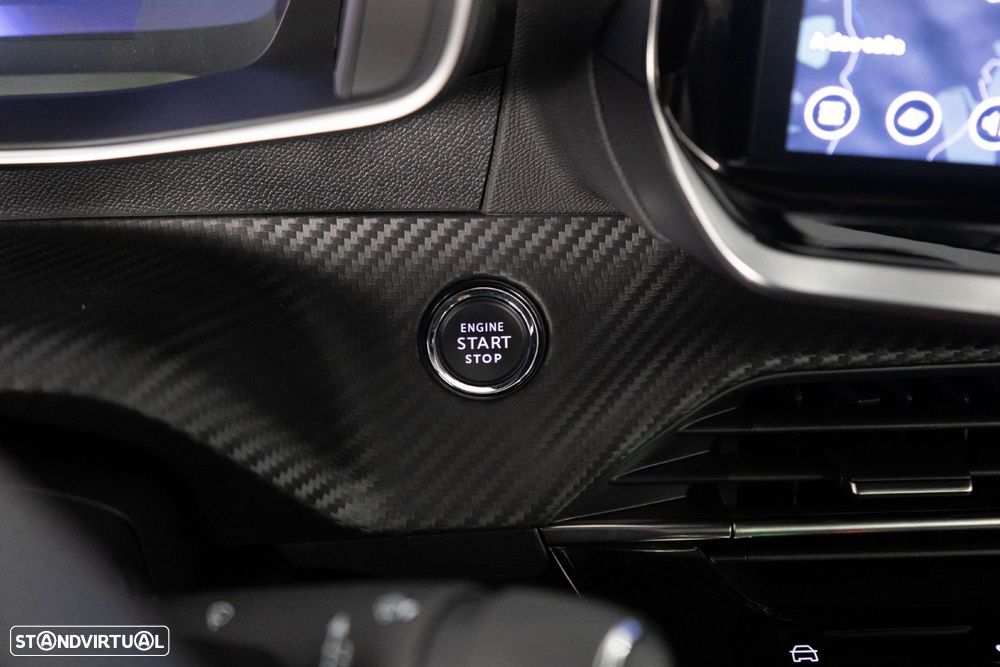 Peugeot 2008 1.2 PureTech GT EAT8 - 21