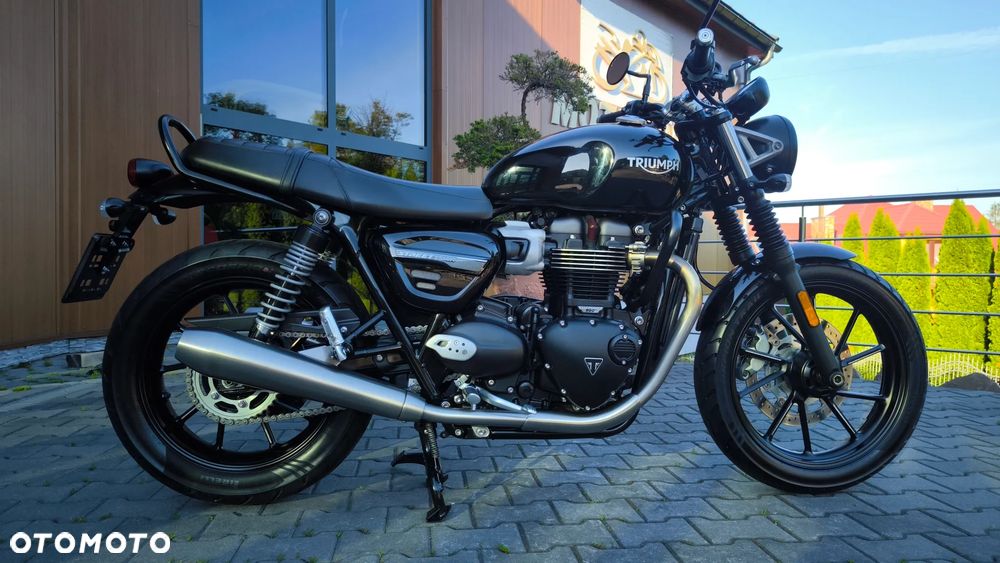 Triumph Street Twin - 9