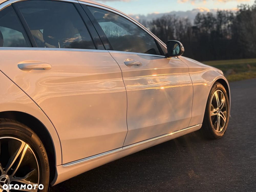 Mercedes-Benz Klasa C 220 d 9G-TRONIC - 13